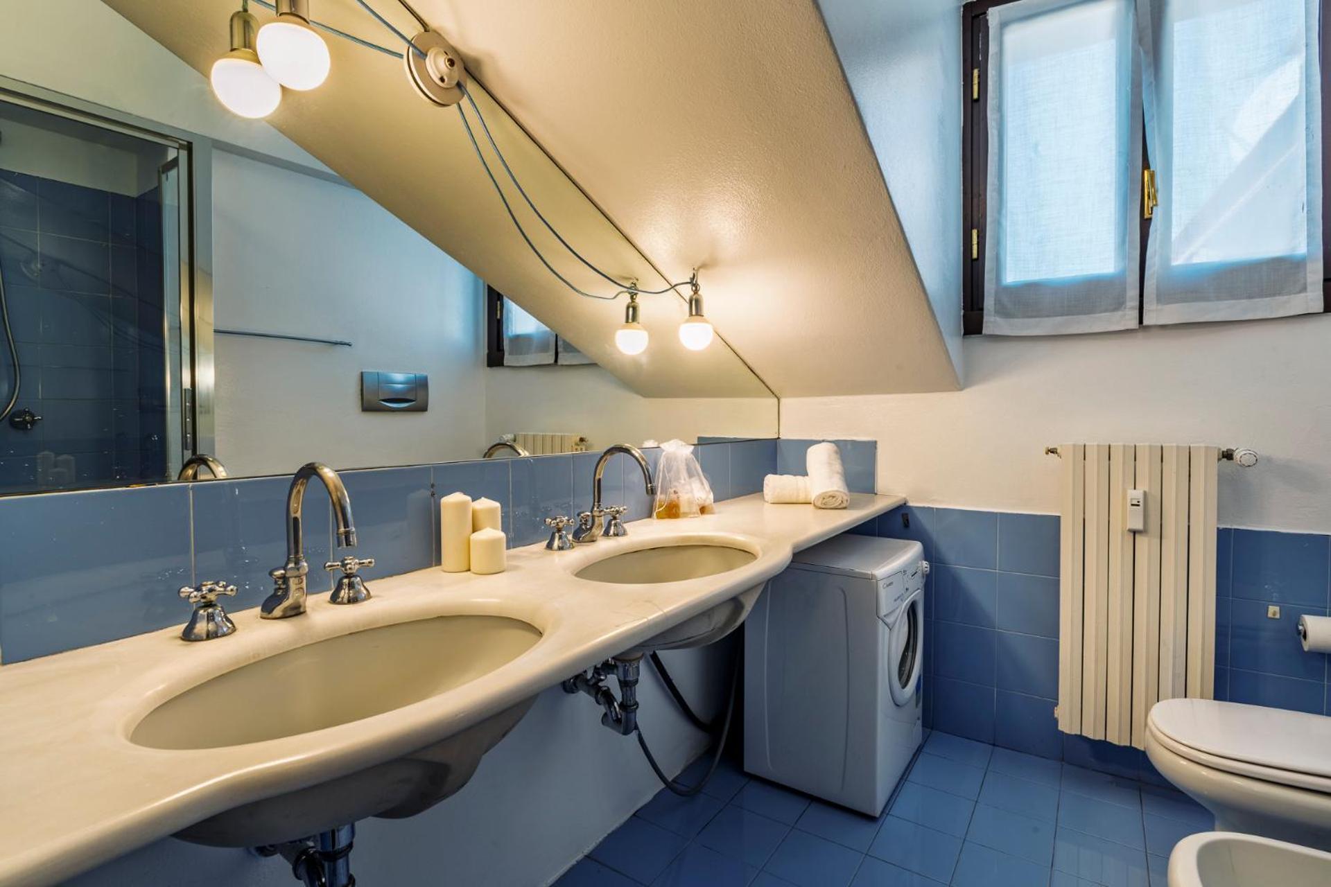 Elegant 2 Bedrooms Apartments Near Duomo Milan Exterior photo
